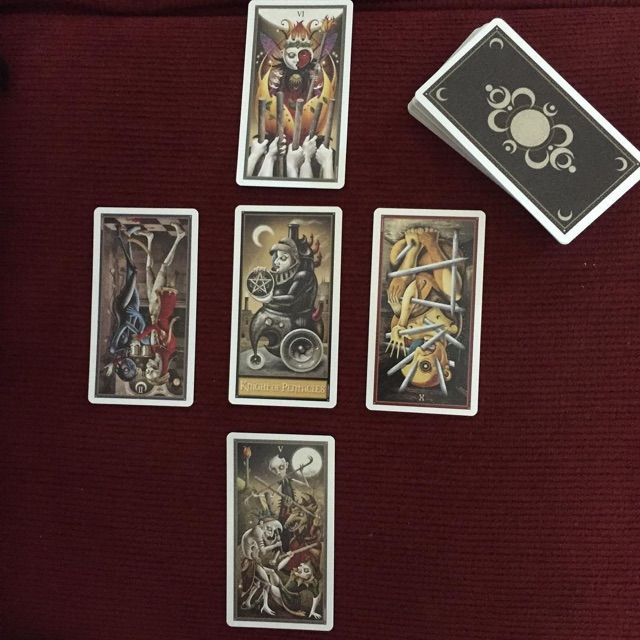 Bài Deviant Moon Tarot Premier Edition