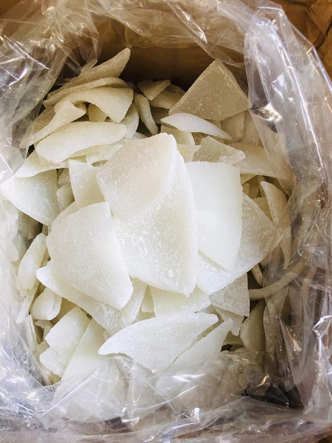 Mứt Dừa Non Dạng Miếng - Hàng Mới - 100G