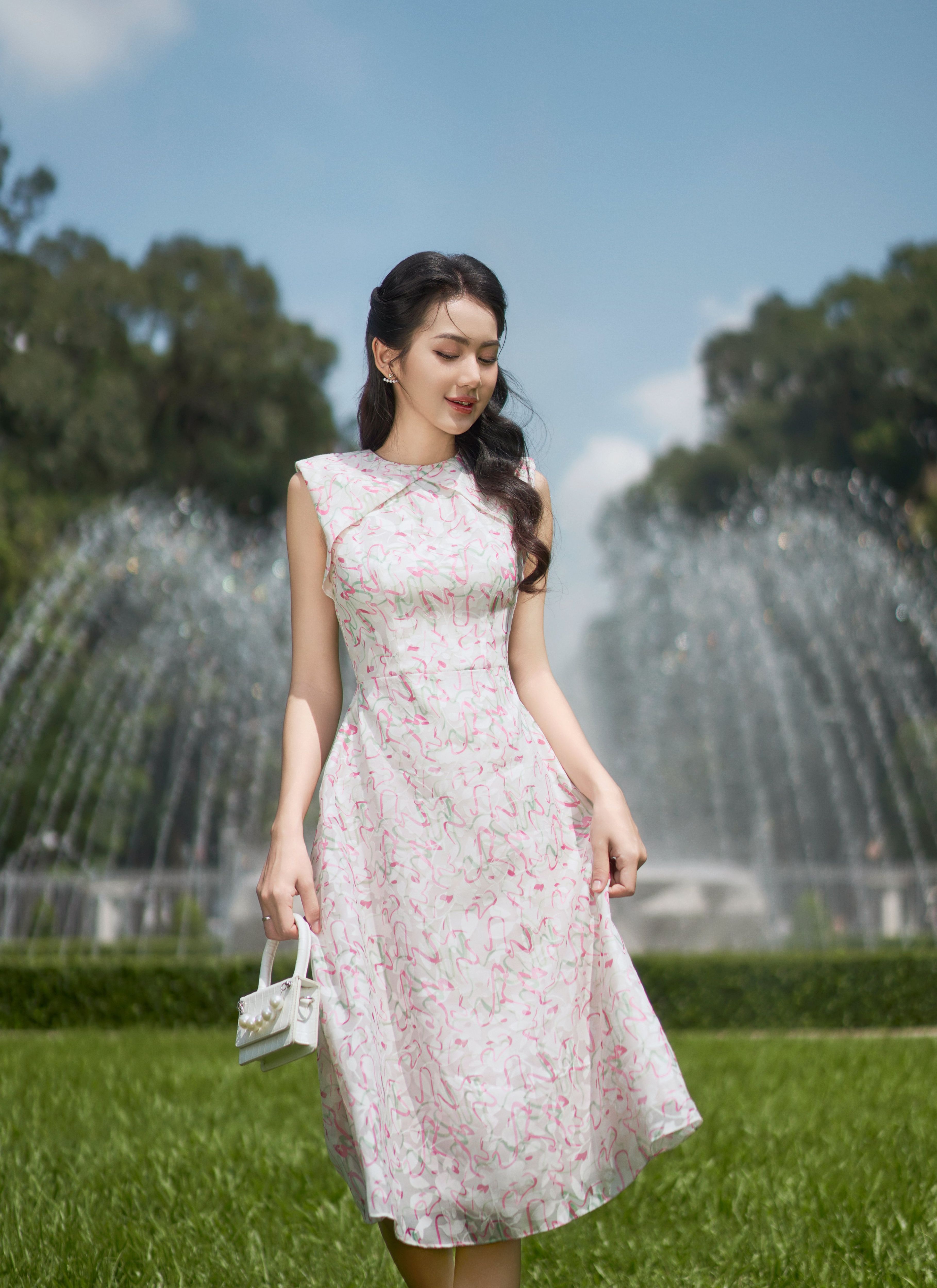 Voucher siêu sale 15% OLV - Đầm Sean Floral Dress