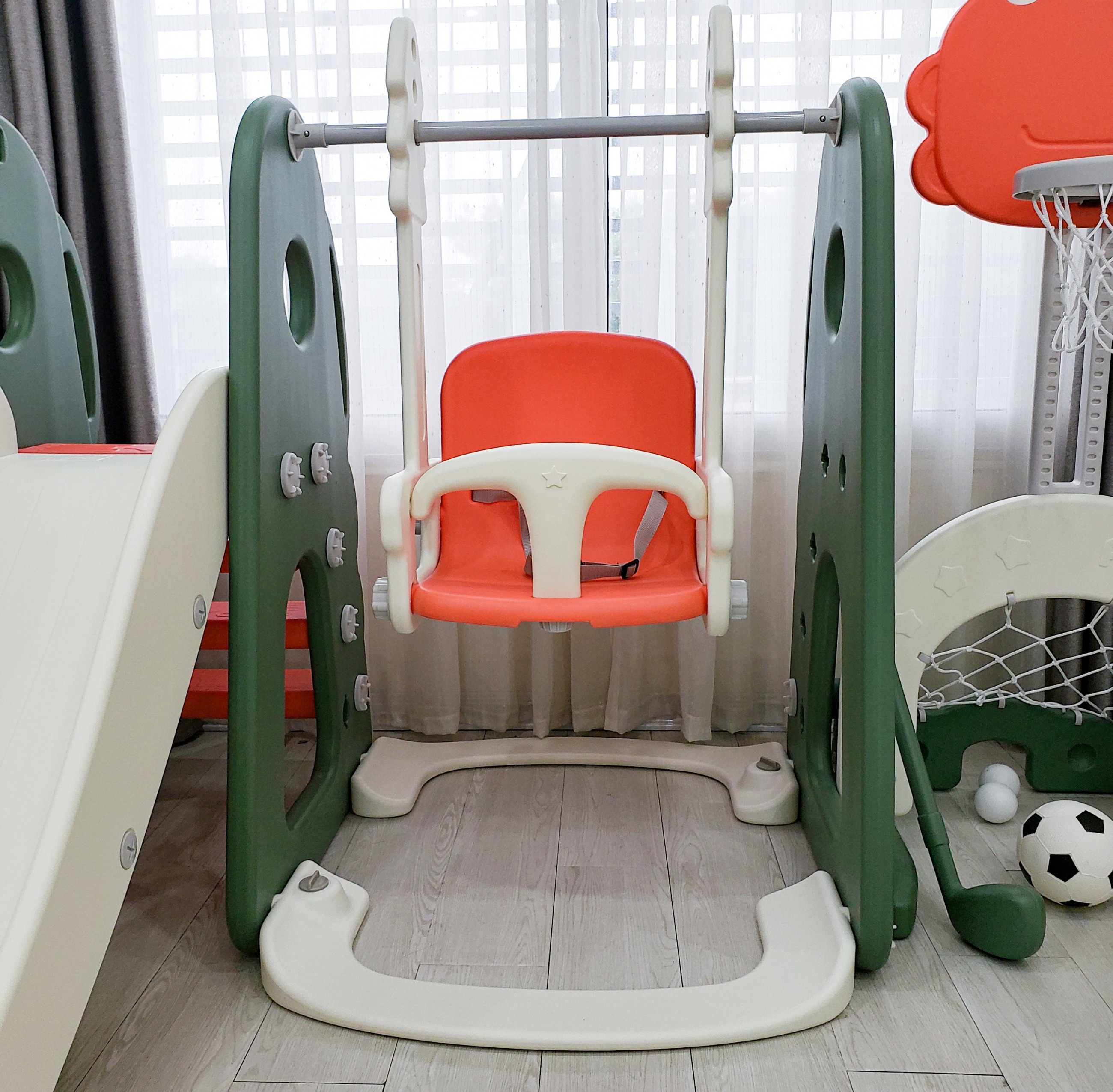 Cầu trượt xích đu, cột bóng rổ Hola 5in1