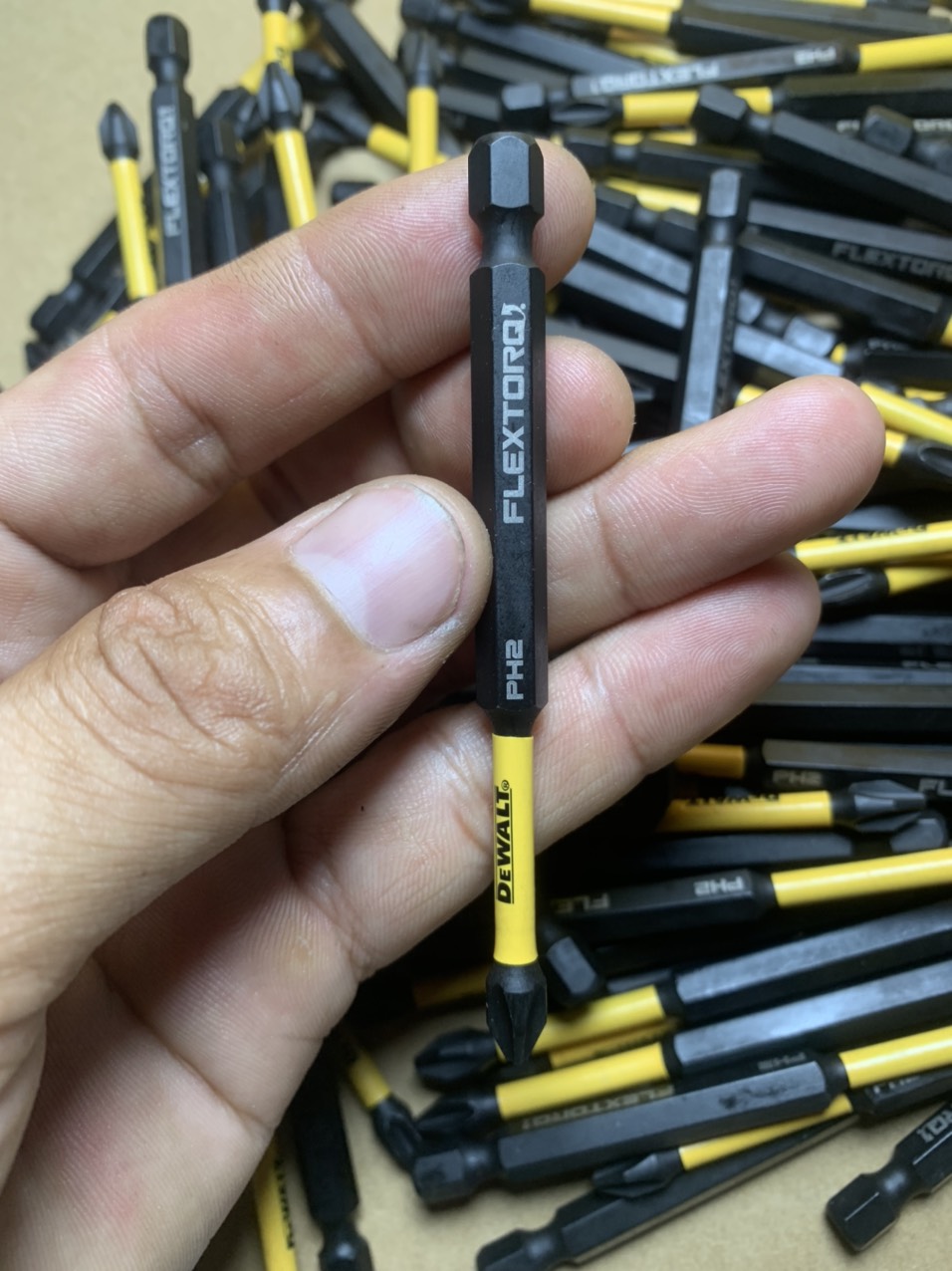 Mũi vít Dewalt PH2 FLEXTORQ dài 90mm có từ ( SL :1 mũi )