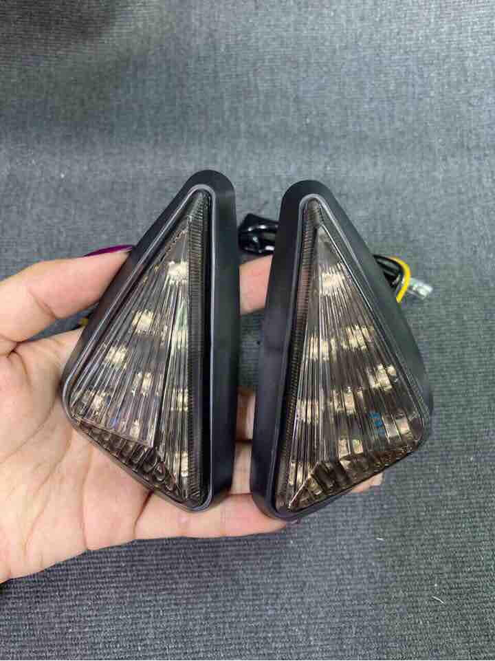 Cặp xi nhan trước kiểu Tam Giác xe Winner X ver 2 và ver 3