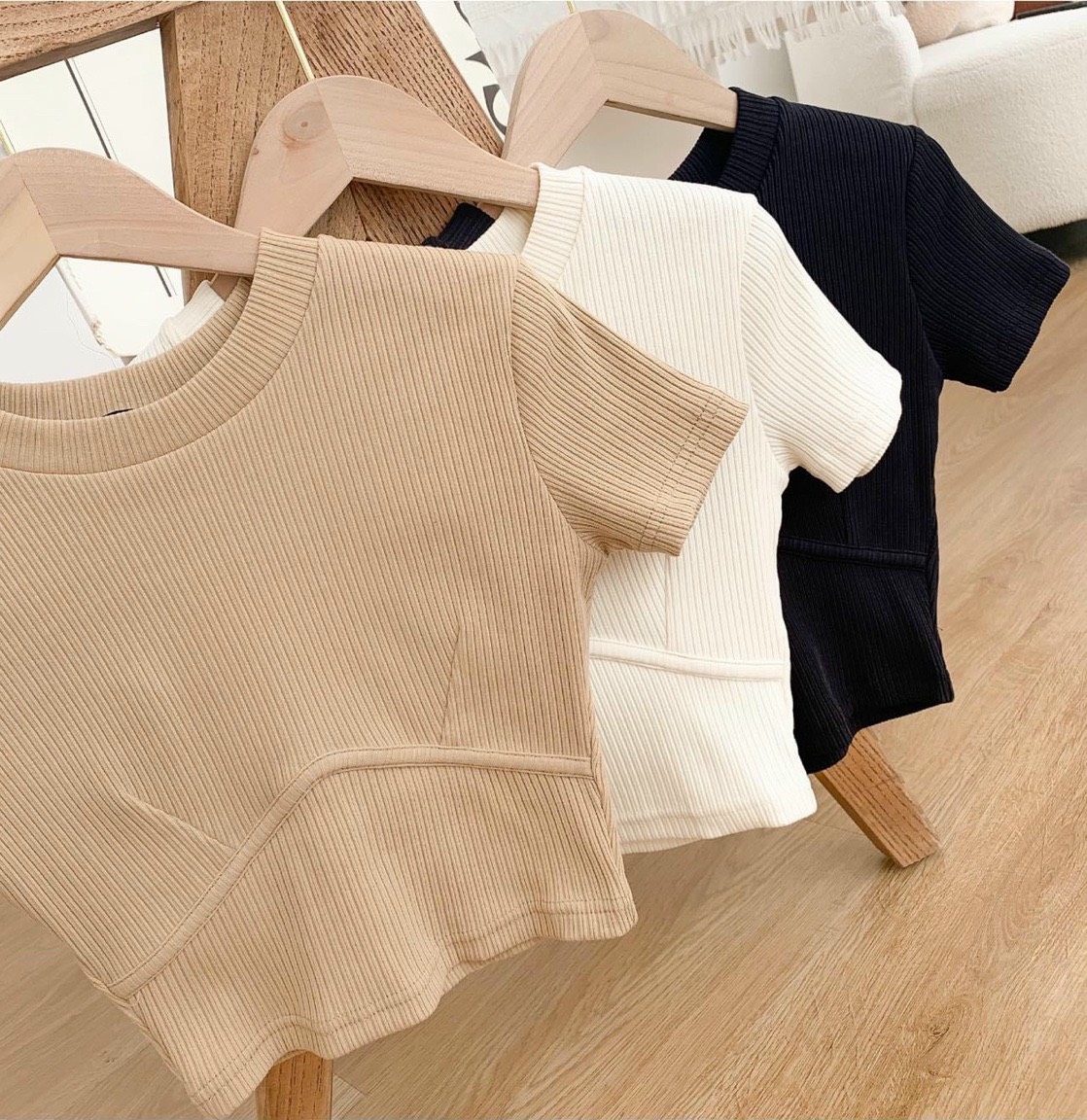 Áo Croptop Viền Dưới Ngực A5205