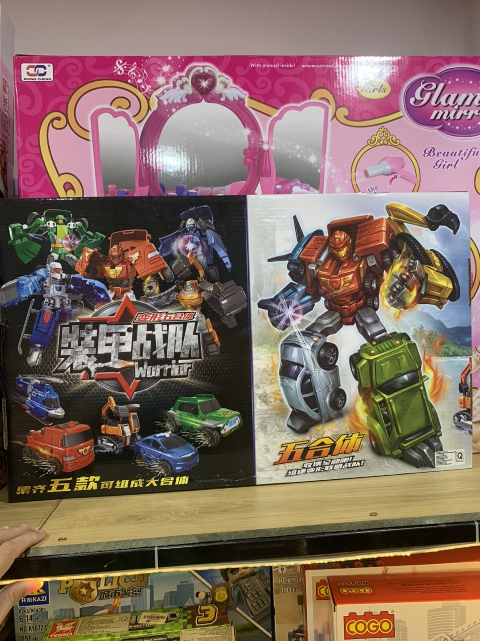 Đồ chơi robot biến hình cho bé