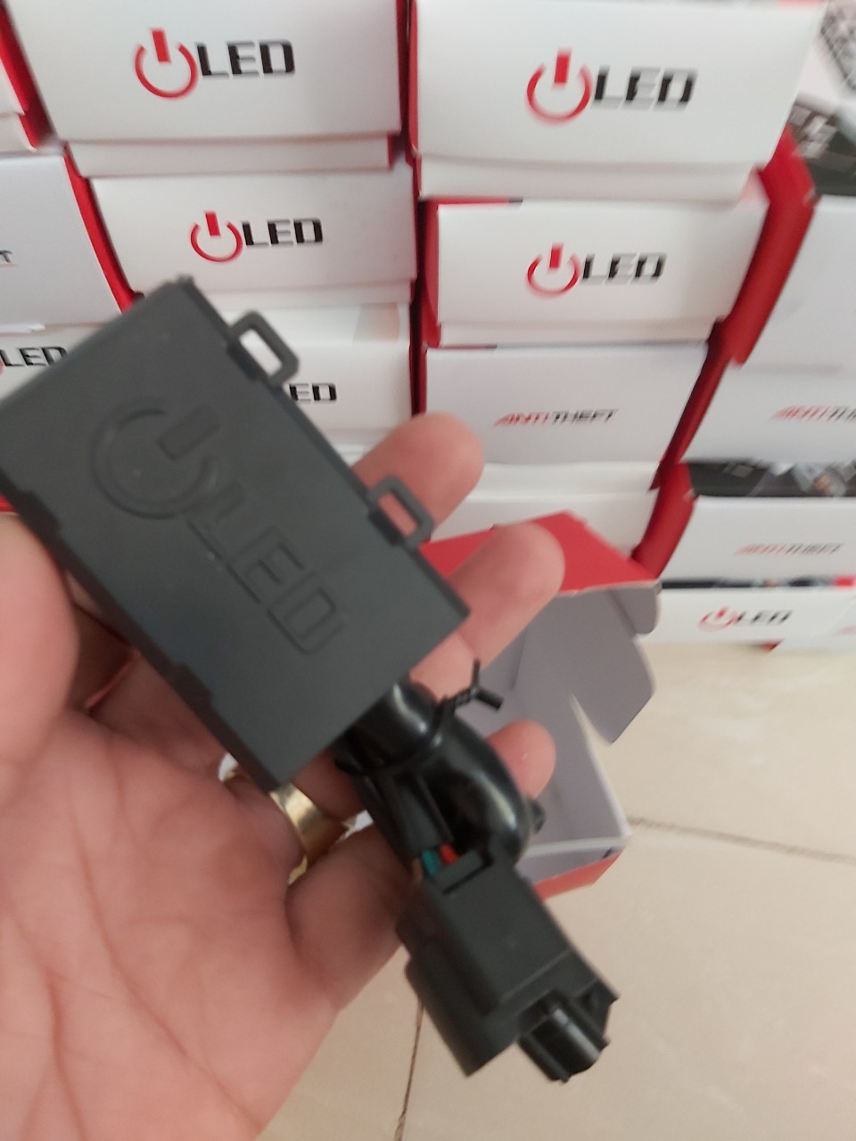 Mạch tắt chế độ mở đèn tự động cho các dòng xe đời mới- hàng công ty