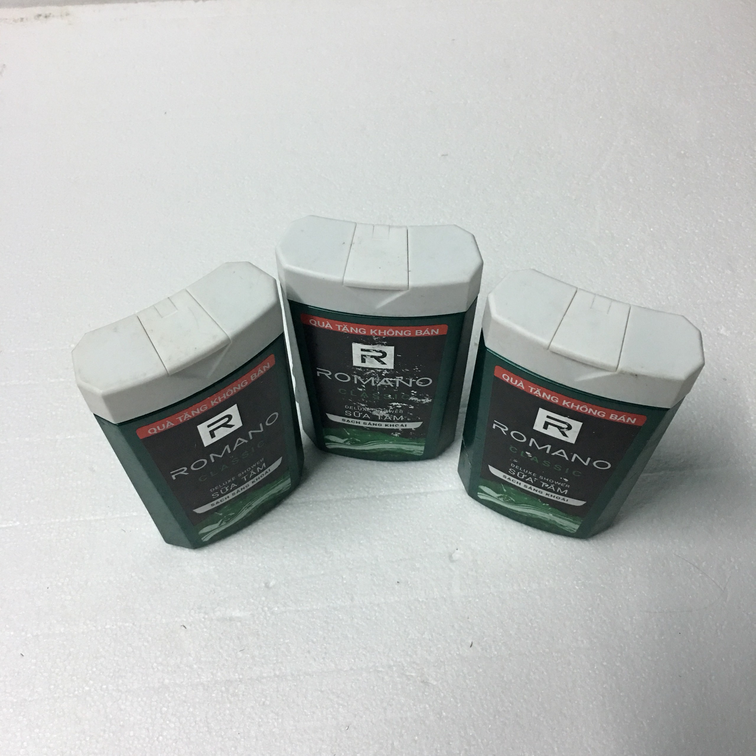 3 Chai Sữa Tắm Cao Cấp Romano Classic 180g
