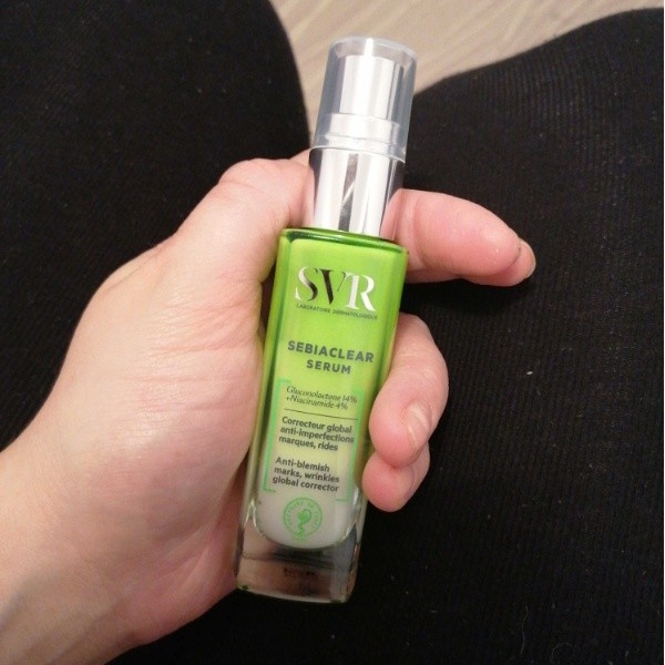 Tinh chất 4% NIACINAMIDE và 14% PHA SVR Sebiaclear Serum 30ml (L2)