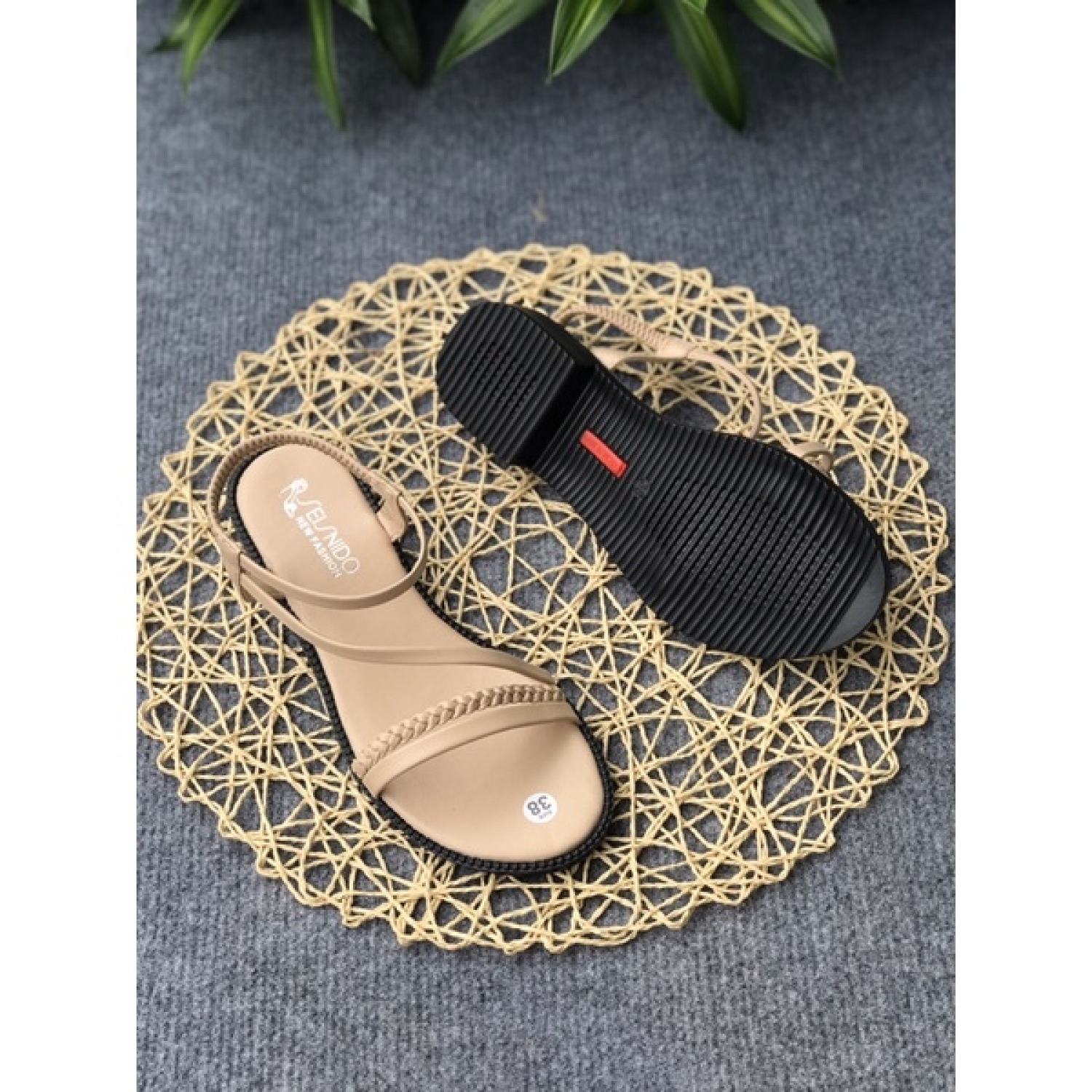 Giày sandal, dép xăng đan nữ dây chéo thắt bính