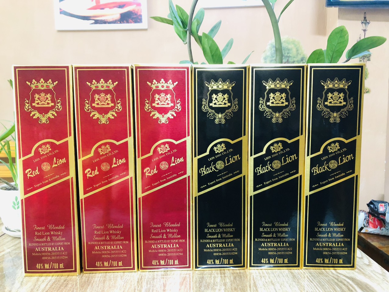 Combo 4 chai (Black, Red Lion và Black, Blue Whisky) 700ml - Nhập từ Lào ( chính hãng)