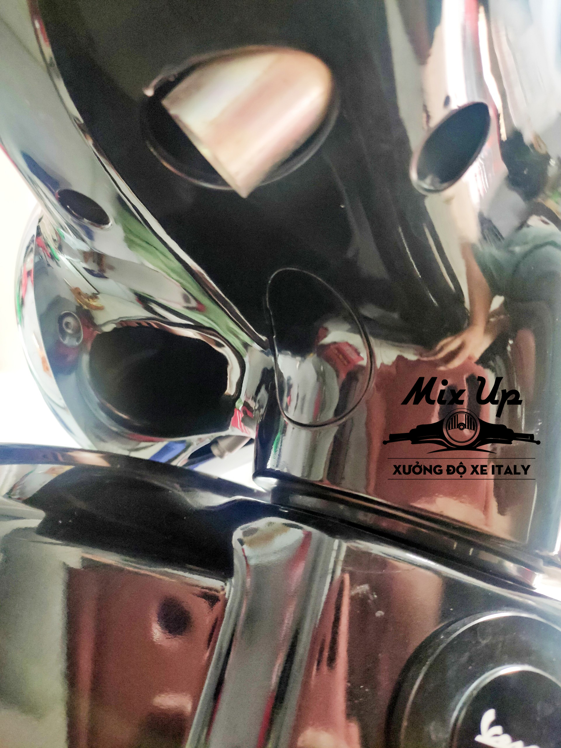 NÚT BỊT CỔ XE VESPA SPRINT