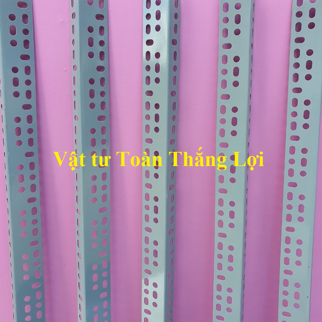 ( Dài từ 30cm đến 60cm ) Sắt V lỗ đa năng V4x4cm hoặc V3x5cm