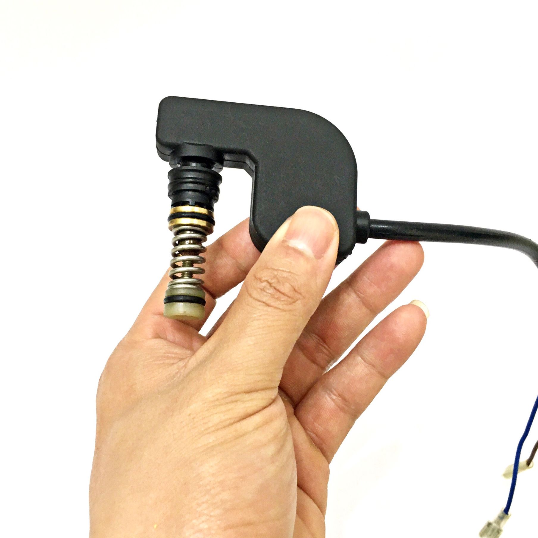 Rơ le tự ngắt cho máy xịt rửa xe mini