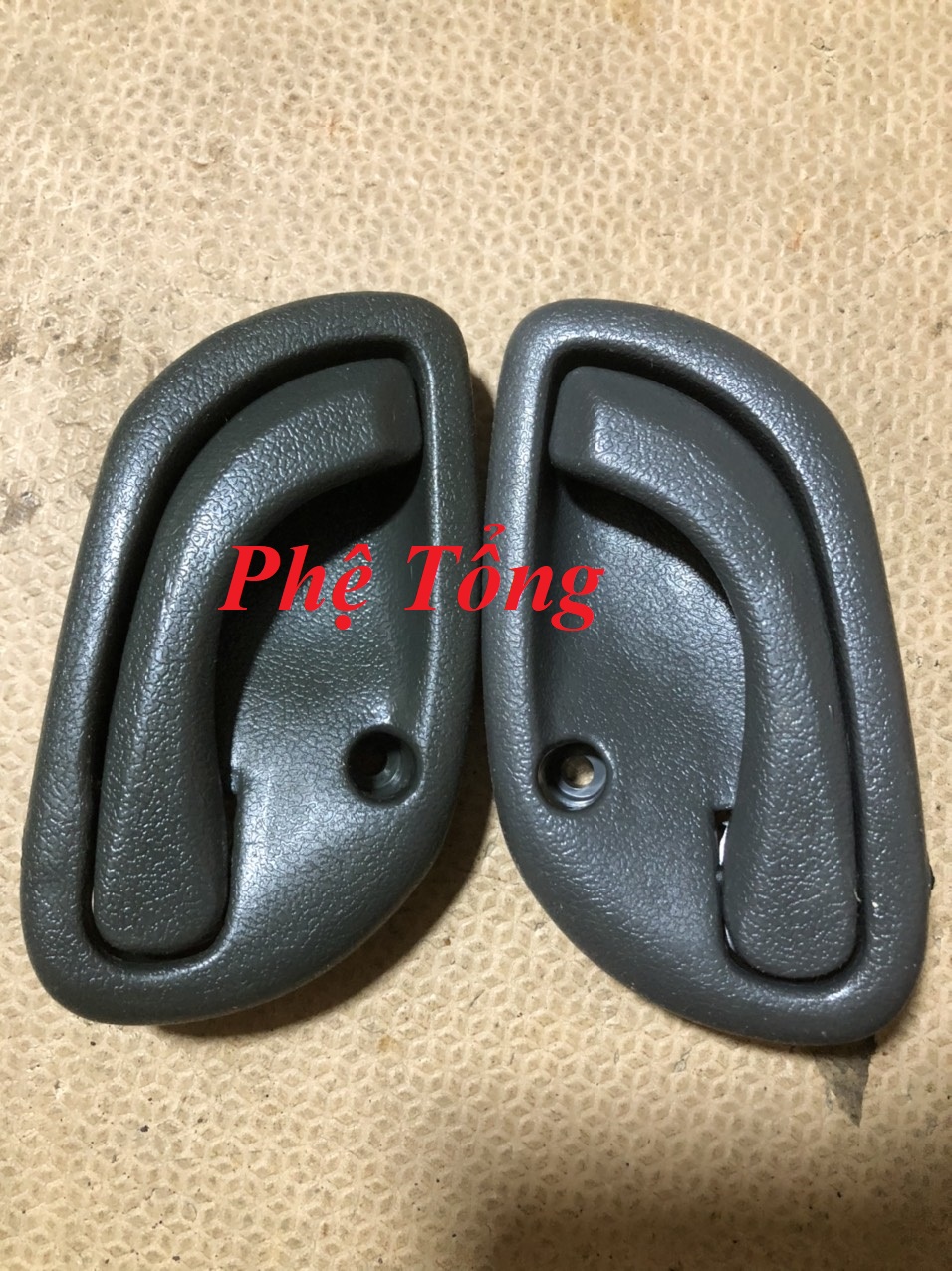 Tay mở cửa trong SYM T880