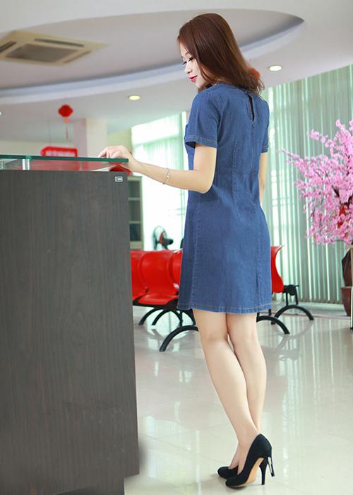ĐẦM JEAN NGÔI SAO WASH RÁCH D764