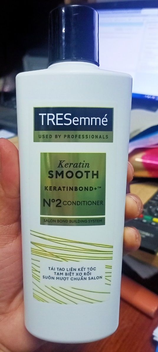 Dầu Gội/ Xả Tresemmé Keratin Smooth 136g