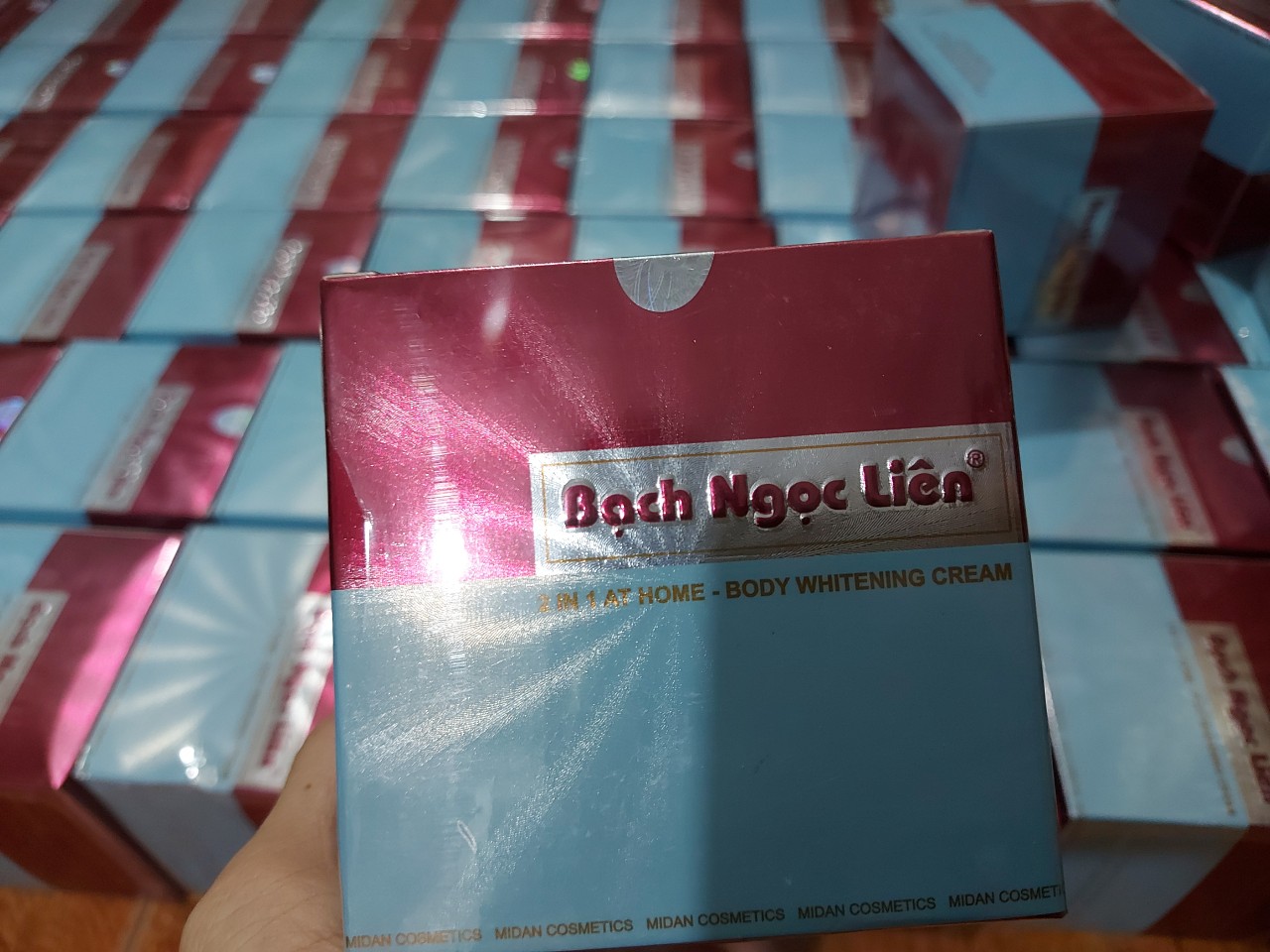 Kem bạch ngọc liên