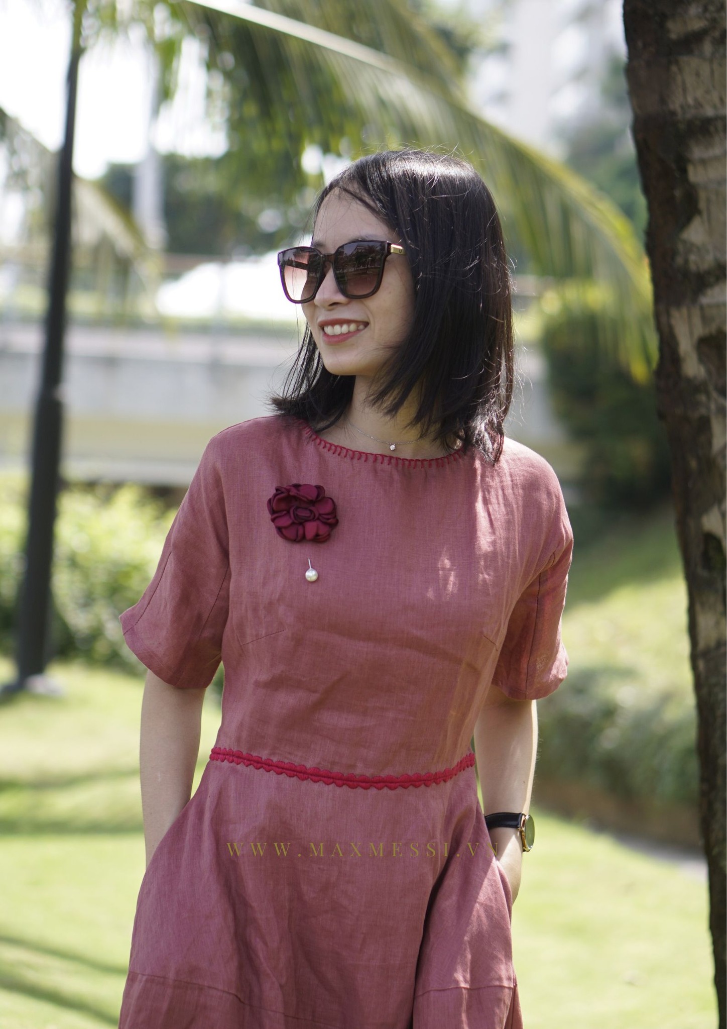 Đầm linen thêu tay ARIEL - MaxMessi