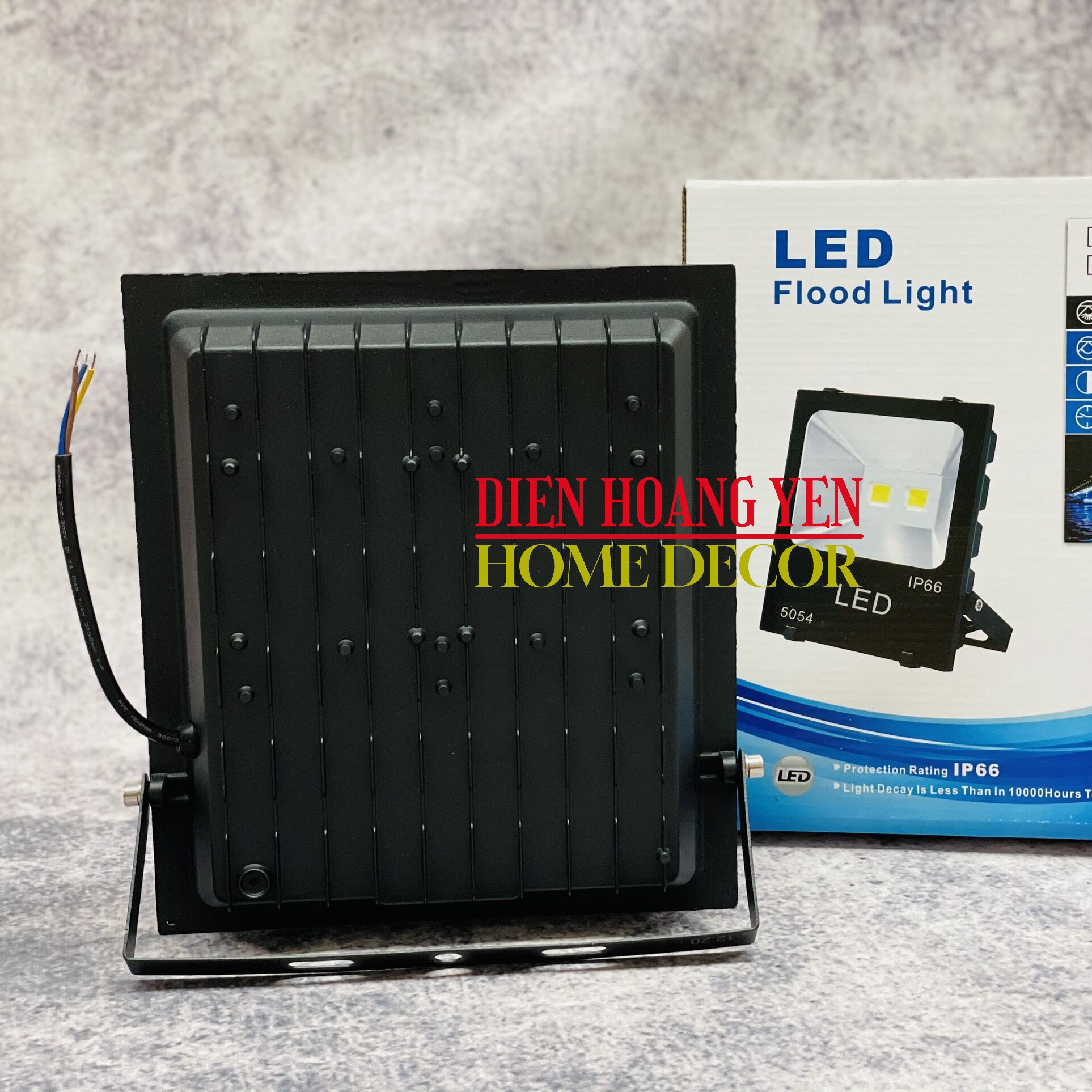 Đèn Pha Led IP66 Siêu mỏng, siêu sáng 100W (Ánh Sáng Trắng)