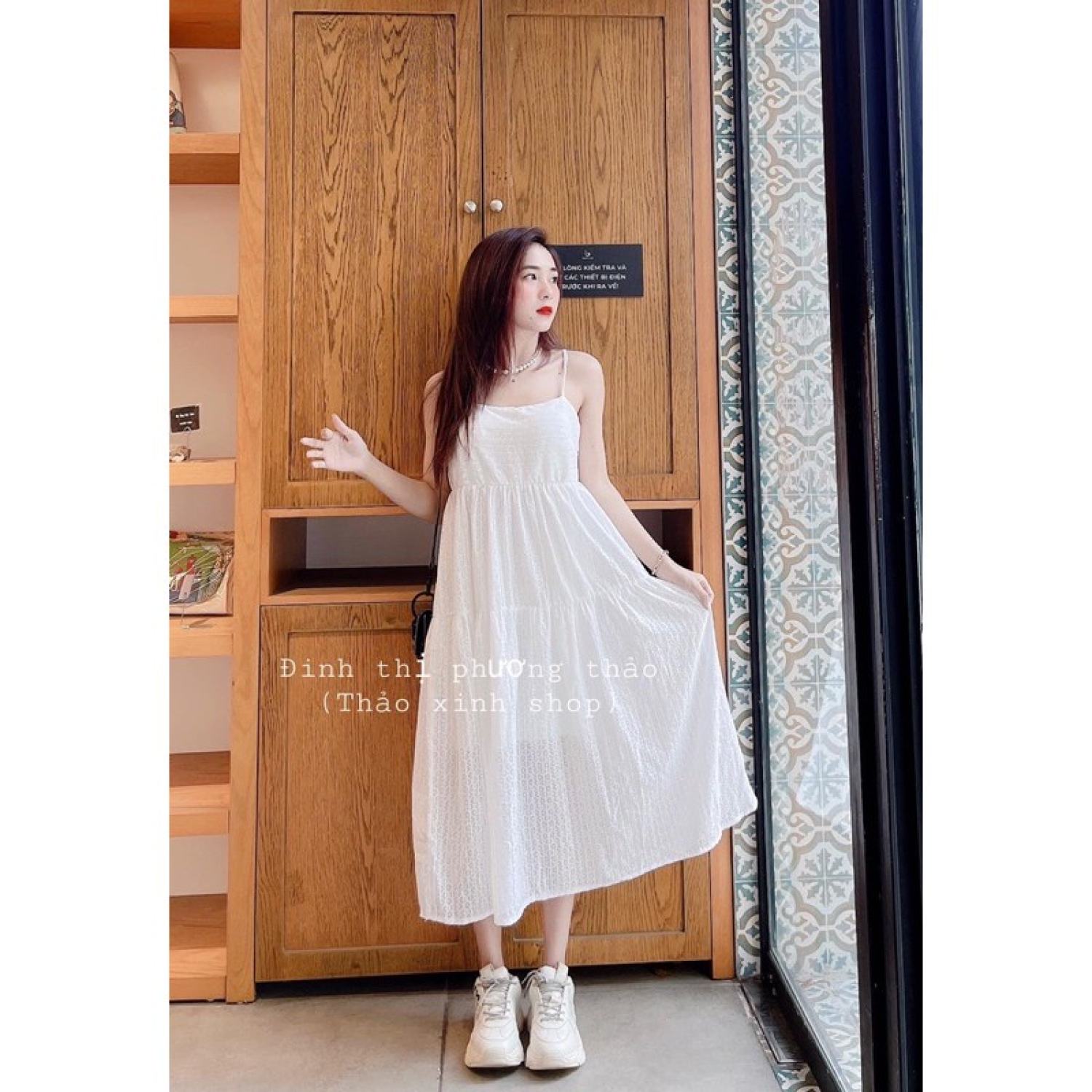 Váy 2 dây, đầm babydoll nữ dáng dài đen trắng hai dây vintage phong cách  Ulzzang LALY V05 - Đầm suông | ePrice.vn