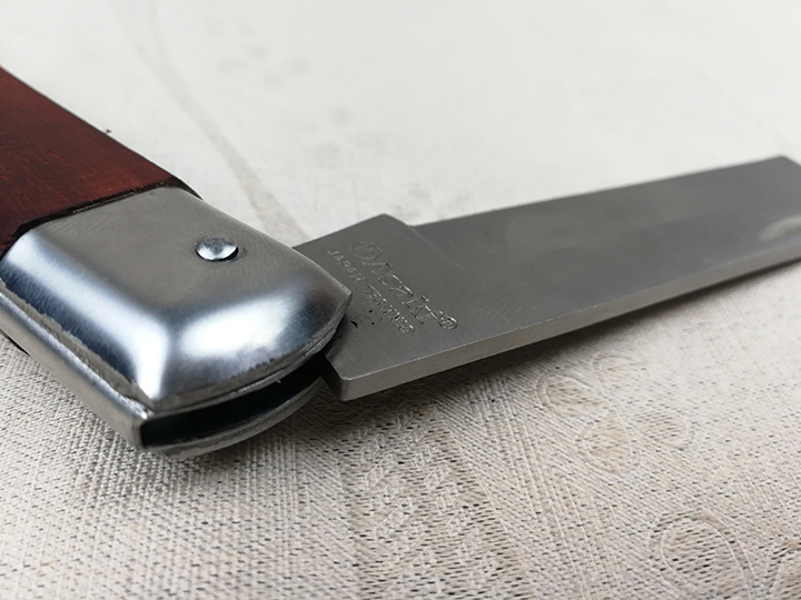 Dao tuốt dây điện thẳng 5” ( 125 mm ) Asaki AK-8600