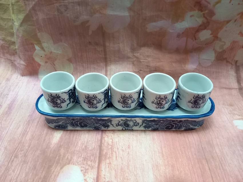 Bộ kỷ ban thờ 5 chén loại thẳng, gốm sứ Bát Tràng