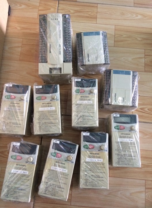 Biến Tần Nhật 2,2Kw 220V Vào 1 Pha 220v Ra 3 Pha 220v