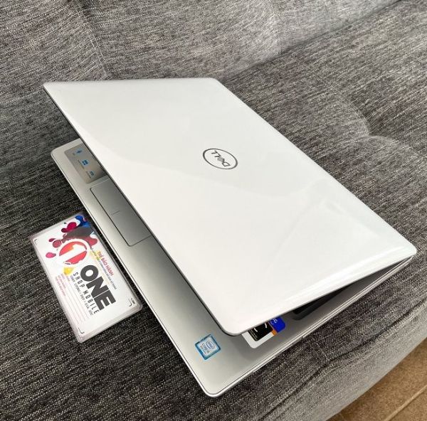 [ Siêu Phẩm Văn Phòng Cao Cấp] Laptop Dell inspiron 5570 Core i5 8250U/ Ram 8Gb/ SSD 512Gb/ Màn hình Full HD 1080P .
