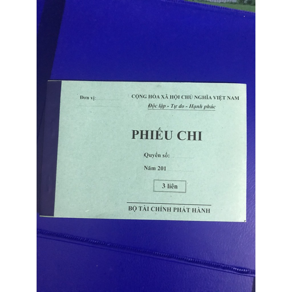 Phiếu nhập kho 2 liên, 3 liên, phiếu chi 3 liên.