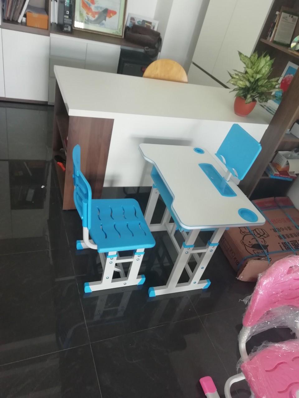 Bàn học đa năng cao cấp cho bé