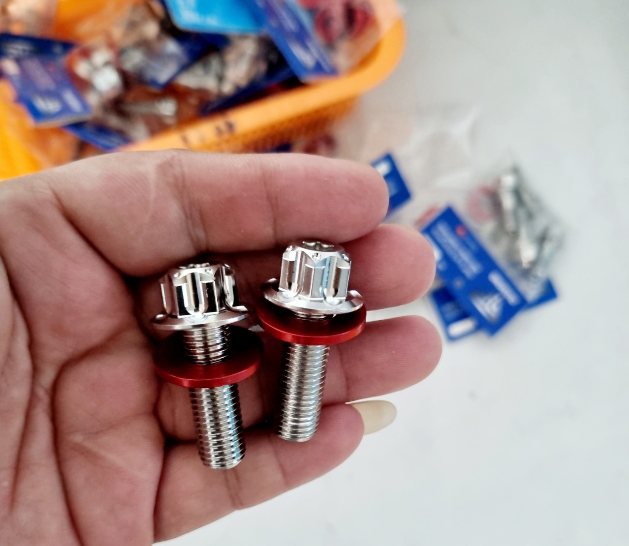 Ốc chảng ba raider xc