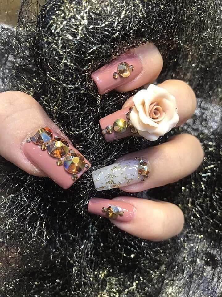 Lưới ren chụp ảnh mẫu nail