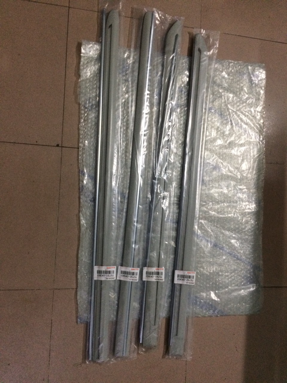 Nẹp cửa Innova 13-20 (Chỉ Mạ, Giá bán 1 chiếc) OEM