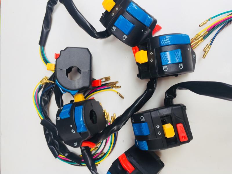 Cùm công tắc Fz gắn Sirius và Wave