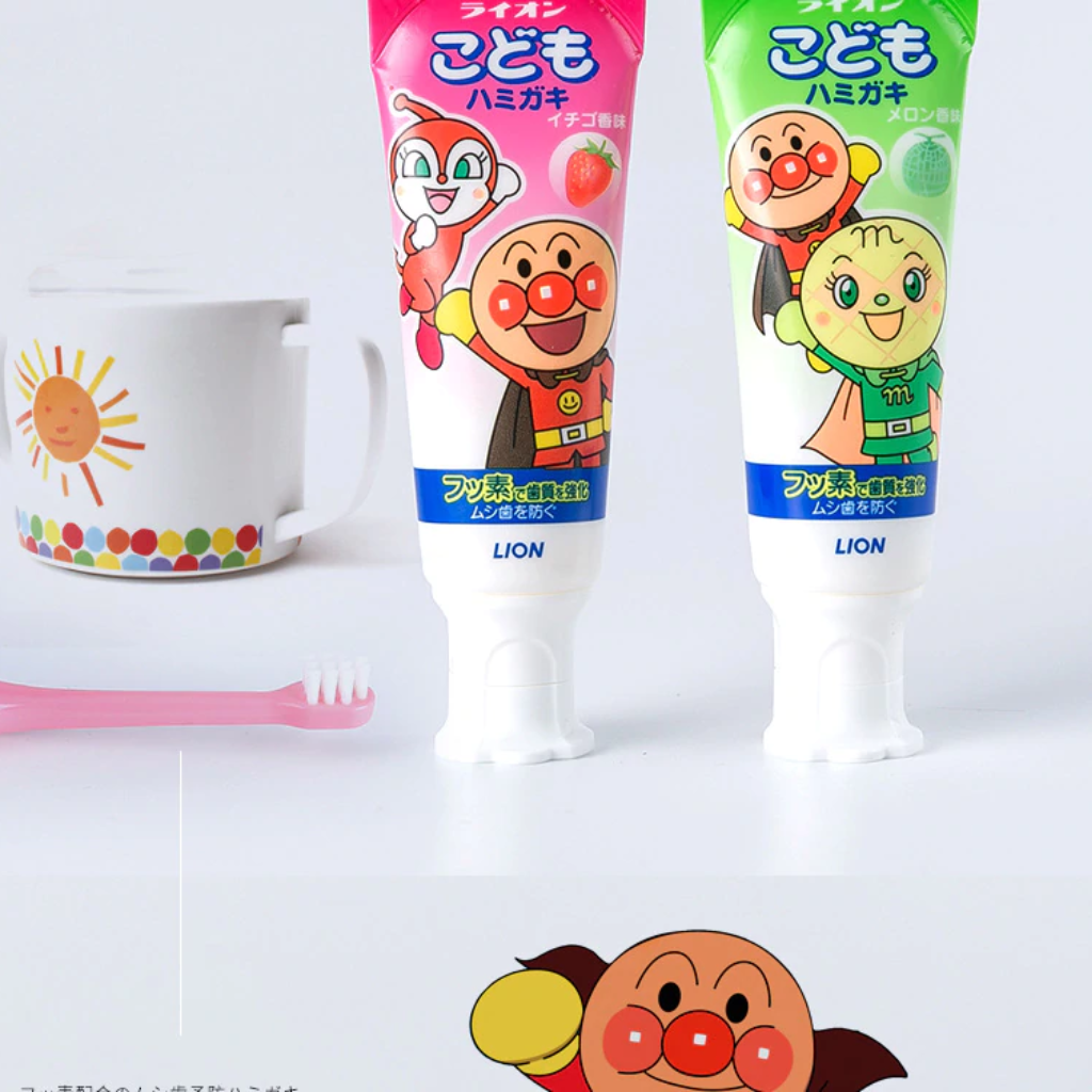 Kem đánh răng trẻ em nuốt được Lion Nhật Bản