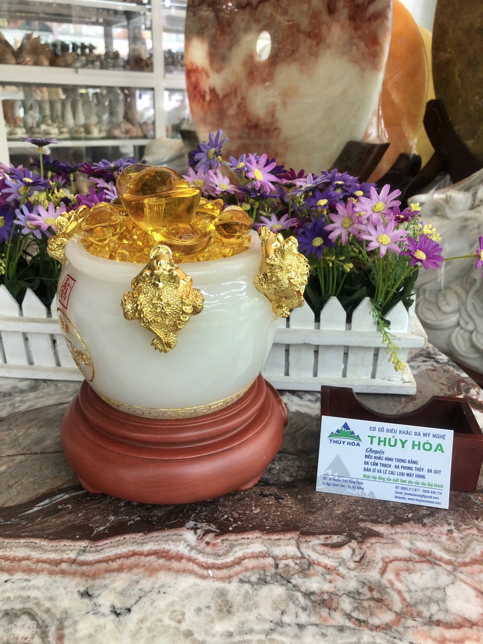 Bát vàng, Bát Tụ Bảo, Bát tụ tài phong thủy đá bạch ngọc được chạm khắc thêm 4 con thiềm thừ chiêu nạp tài lộc trang trí bàn thờ thần tài, nhà cửa - Cao 18cm