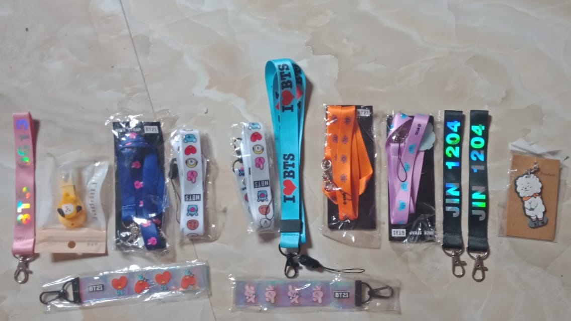 strap BTS, BT21 (ramdom)