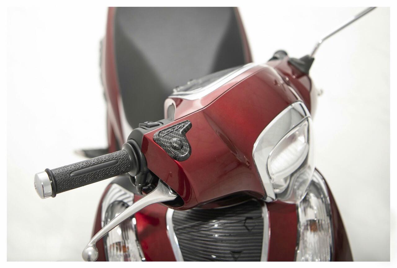 Nút che gương trang trí xe SH Mode 2020.