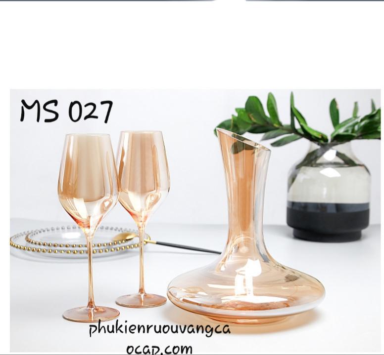 Decanter cổ điển màu vàng 1700ml