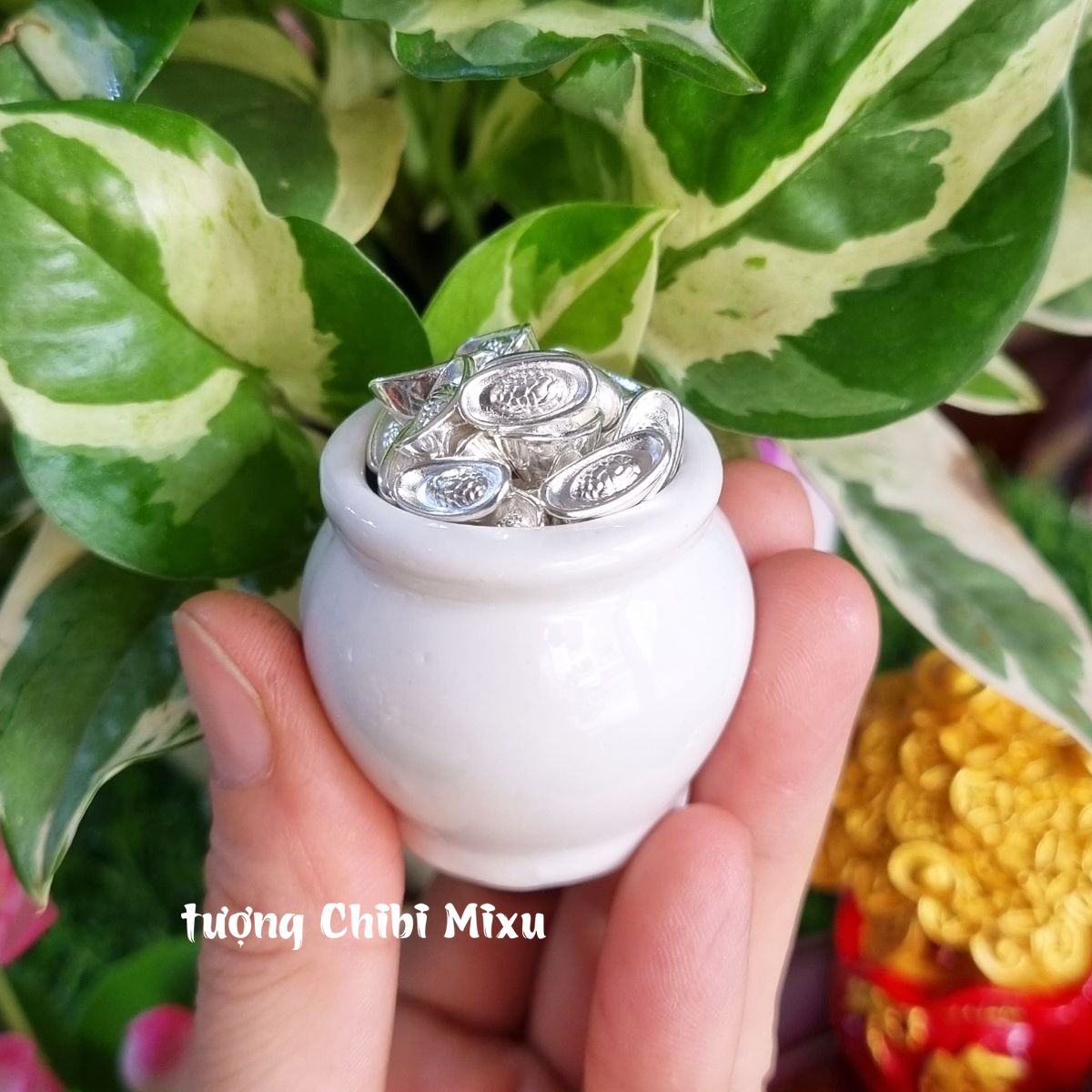 Chum vàng chum bạc (gồm 01 chum + 30 thỏi vàng 11mm + 10 hạt gốm mèo)