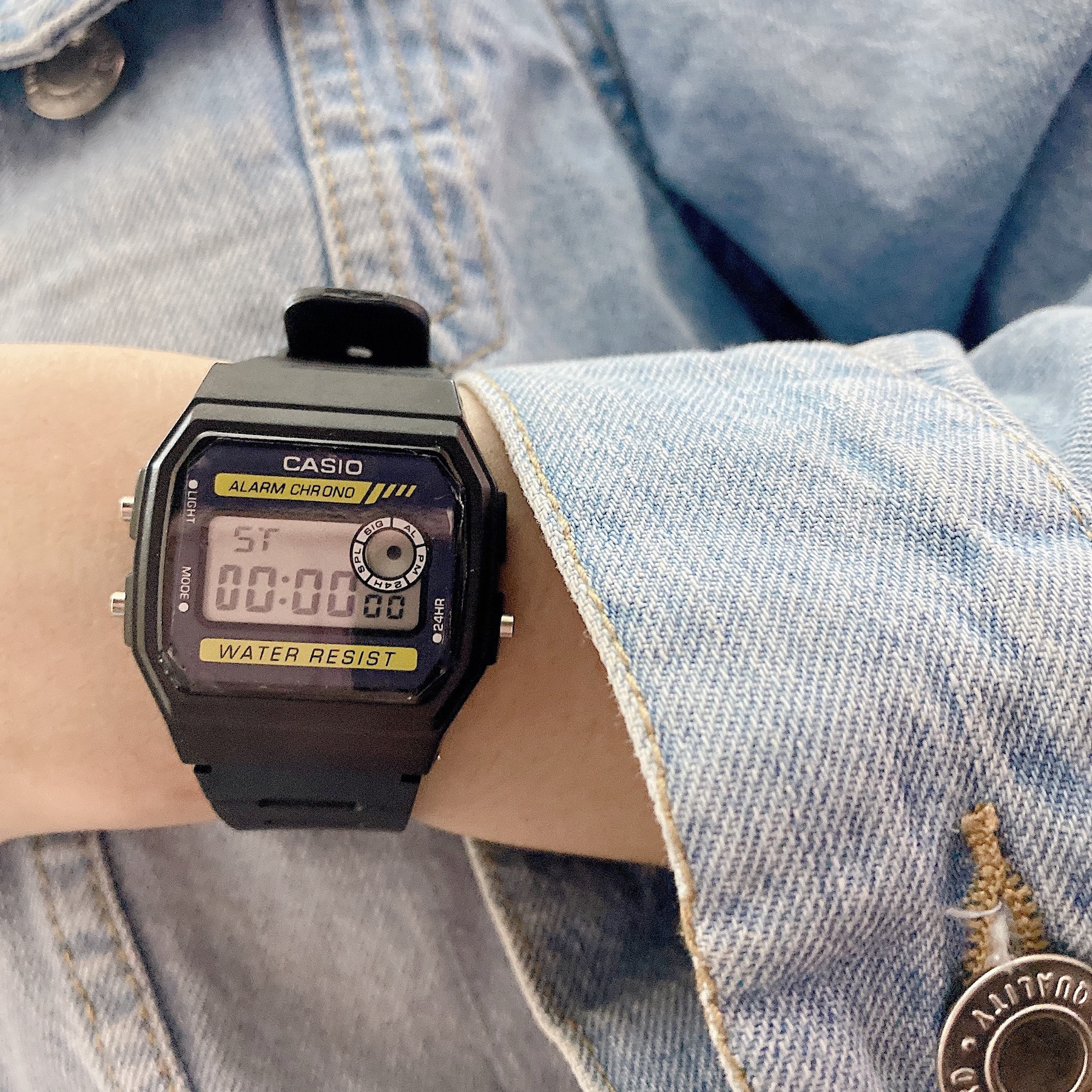 Đồng hồ điện tử nam nữ Casio chống nước tuyệt đối, mã 01