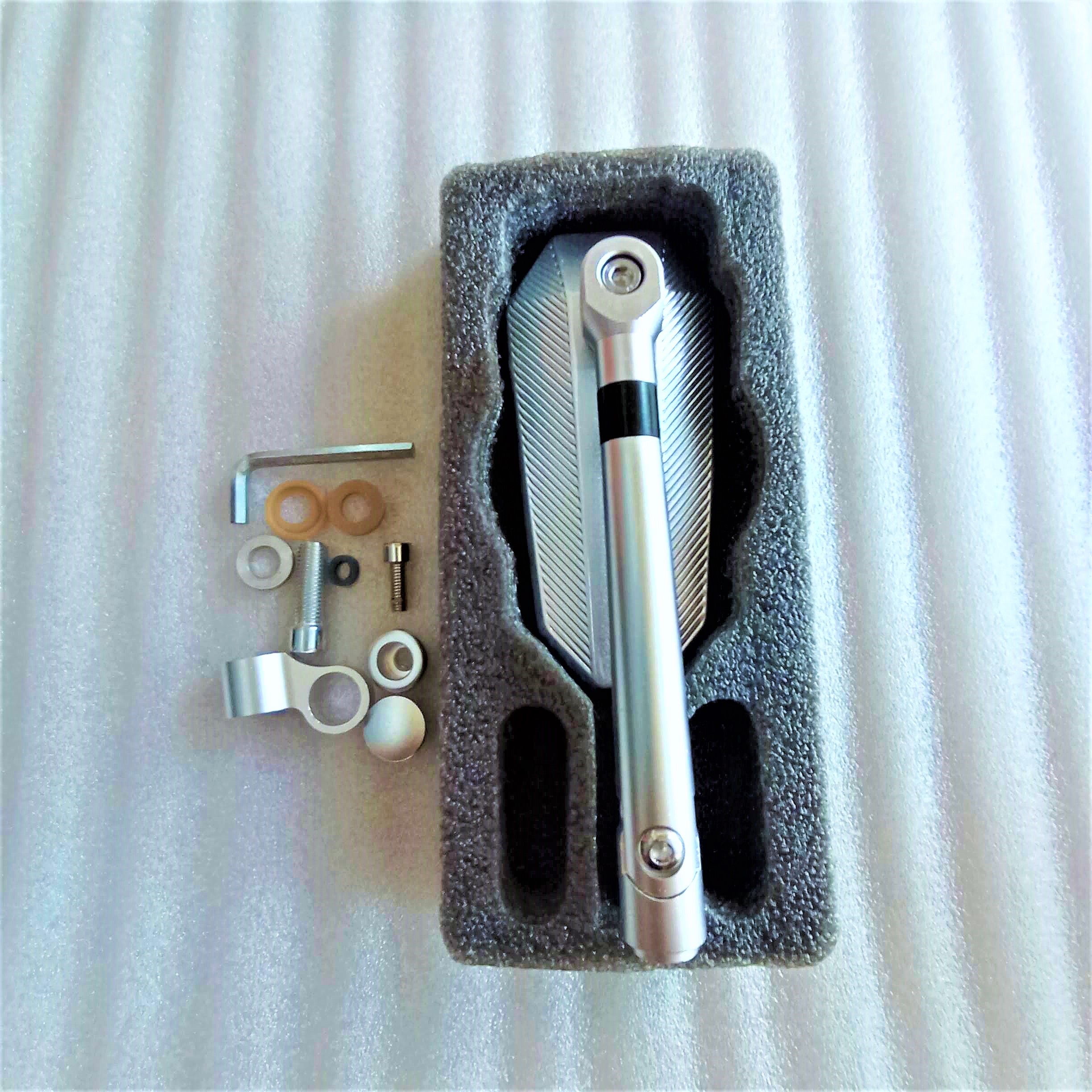 Kính chiếu hậu  kiểu usb gắn các loại xe máy ( 1 cây )