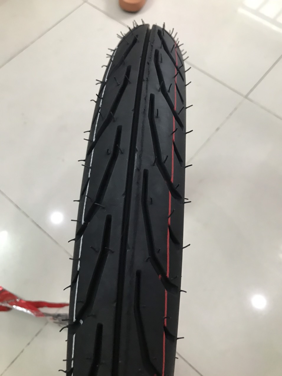 VỎ CAMEL CM 900 KHÔNG RUỘT 60,70,80/90-17 VÀ 90/80-17 SẢN PHẨM CHÍNH HÃNG LÊN VỪA ZIN VỚI MÂM CÓ THÔNG SỐ 1.2,1.4, 1.6, 1.85 VÀ 2.5*17