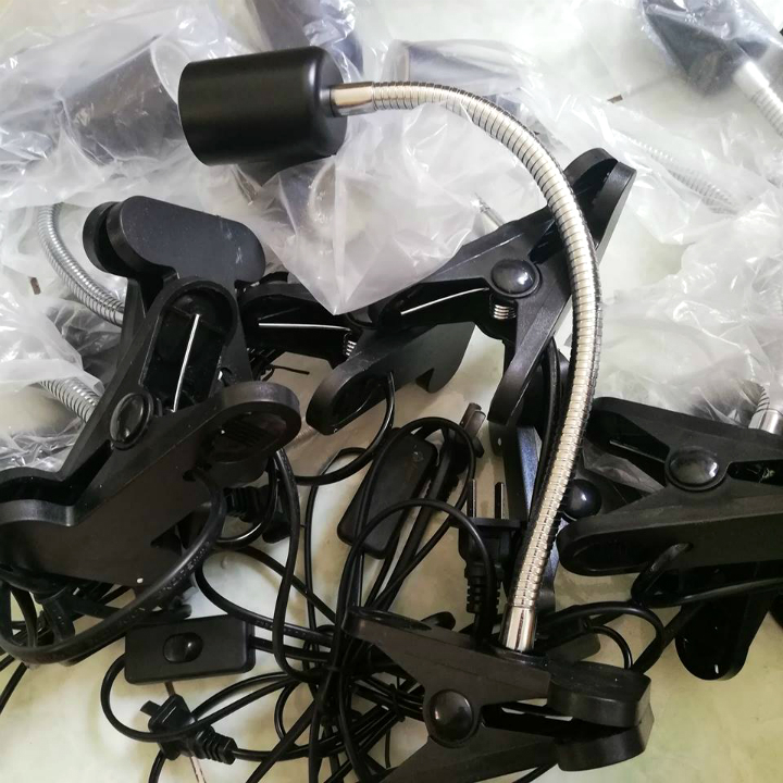 [HCM]Kẹp đèn xoay 360 độ