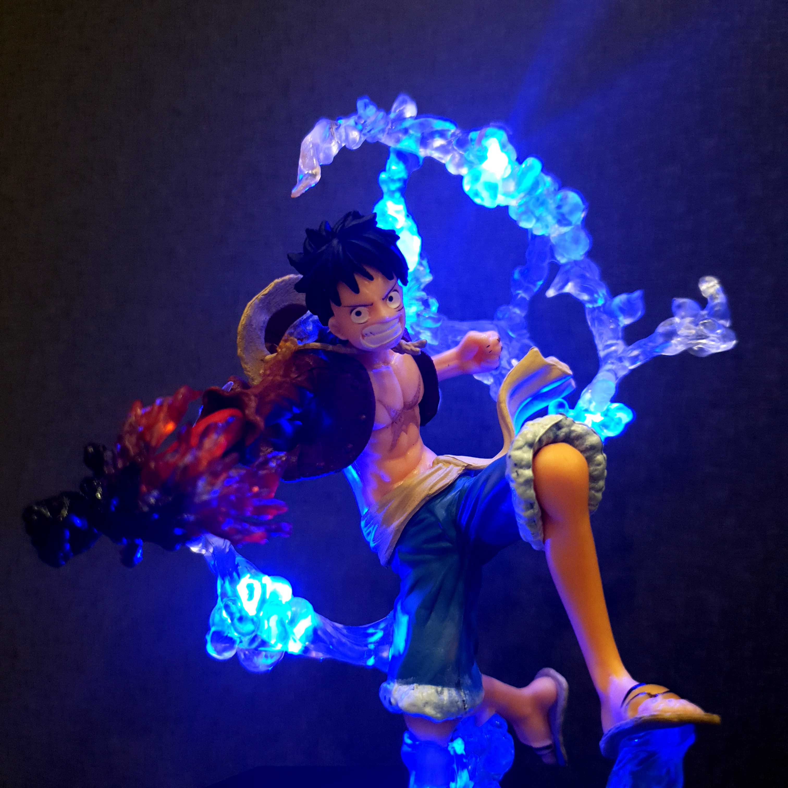 Mô hình Luffy 18 cm (Có LED) - One Piece