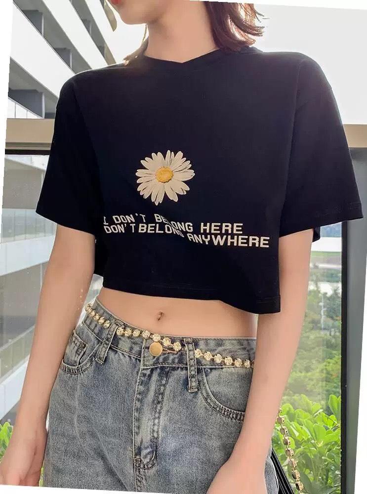 Áo Thun Tay Ngắn From Croptop In Hình Cúc Họa Mi Kết Hợp In Chữ Siu Hot TTSL0116