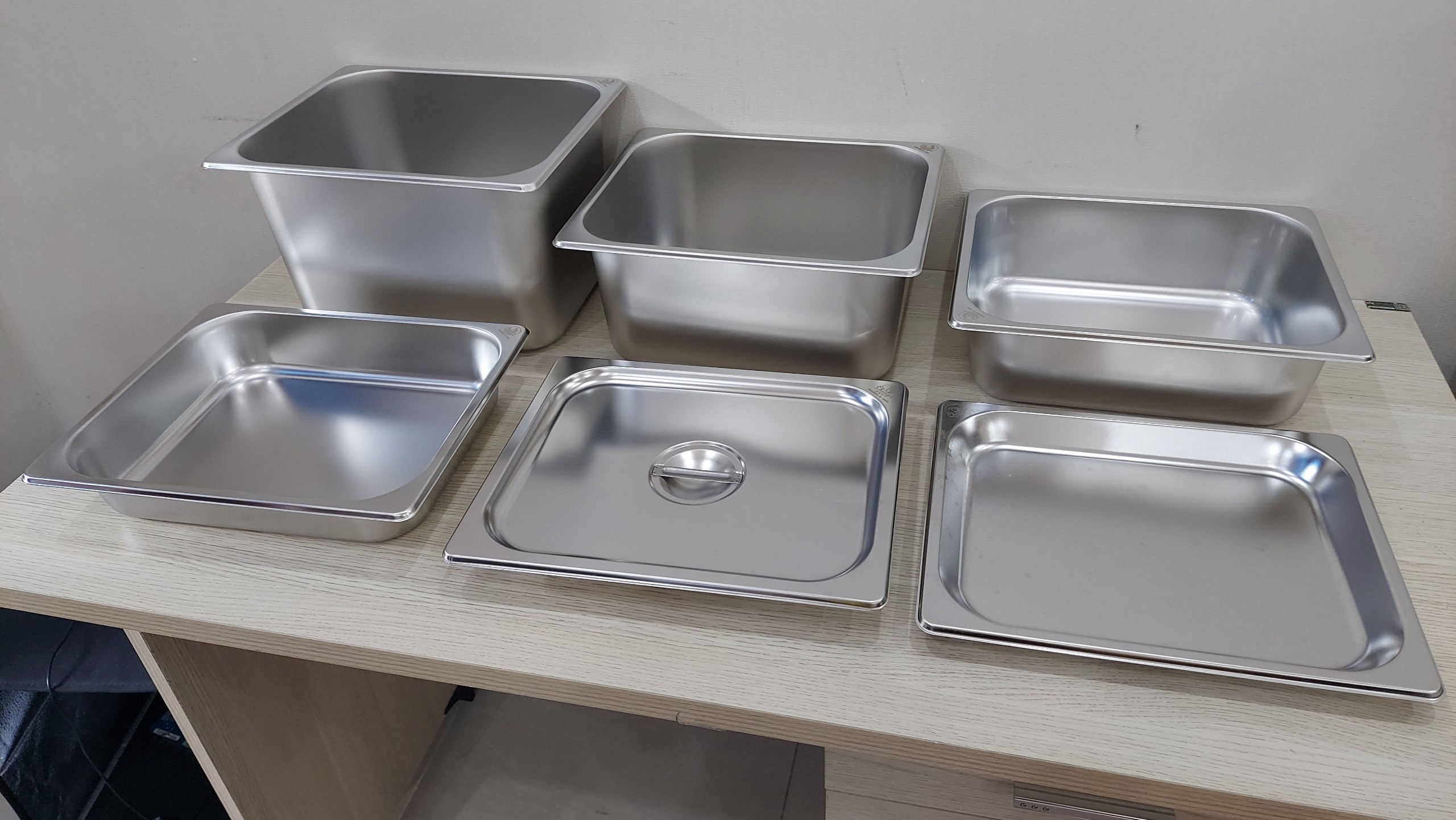 Khay inox GN 1/2 đựng thực phẩm buffet nhiều kích thước