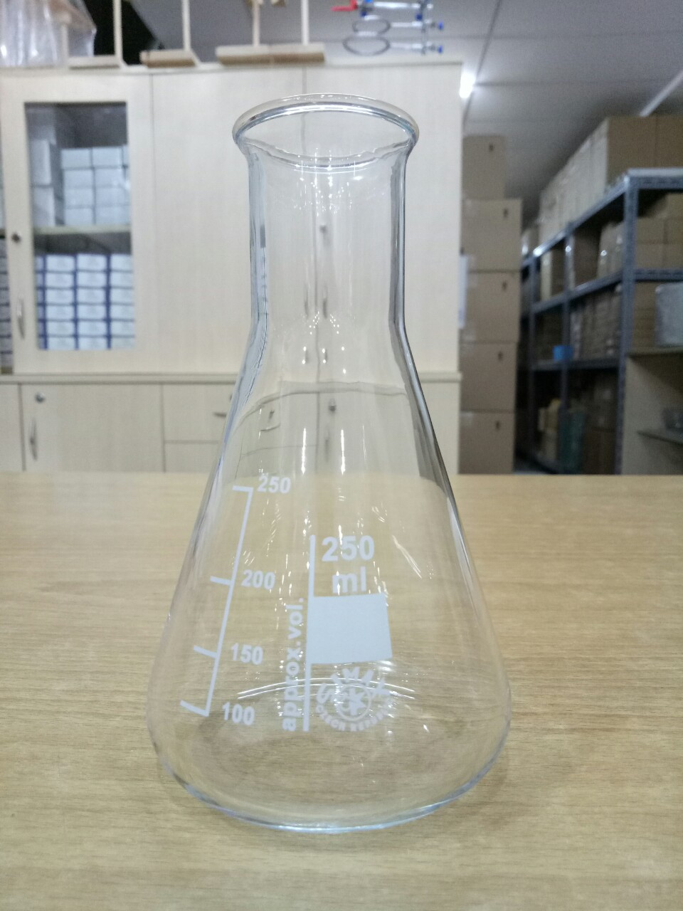 Bình tam giác miệng hẹp 250ml SIMAX
