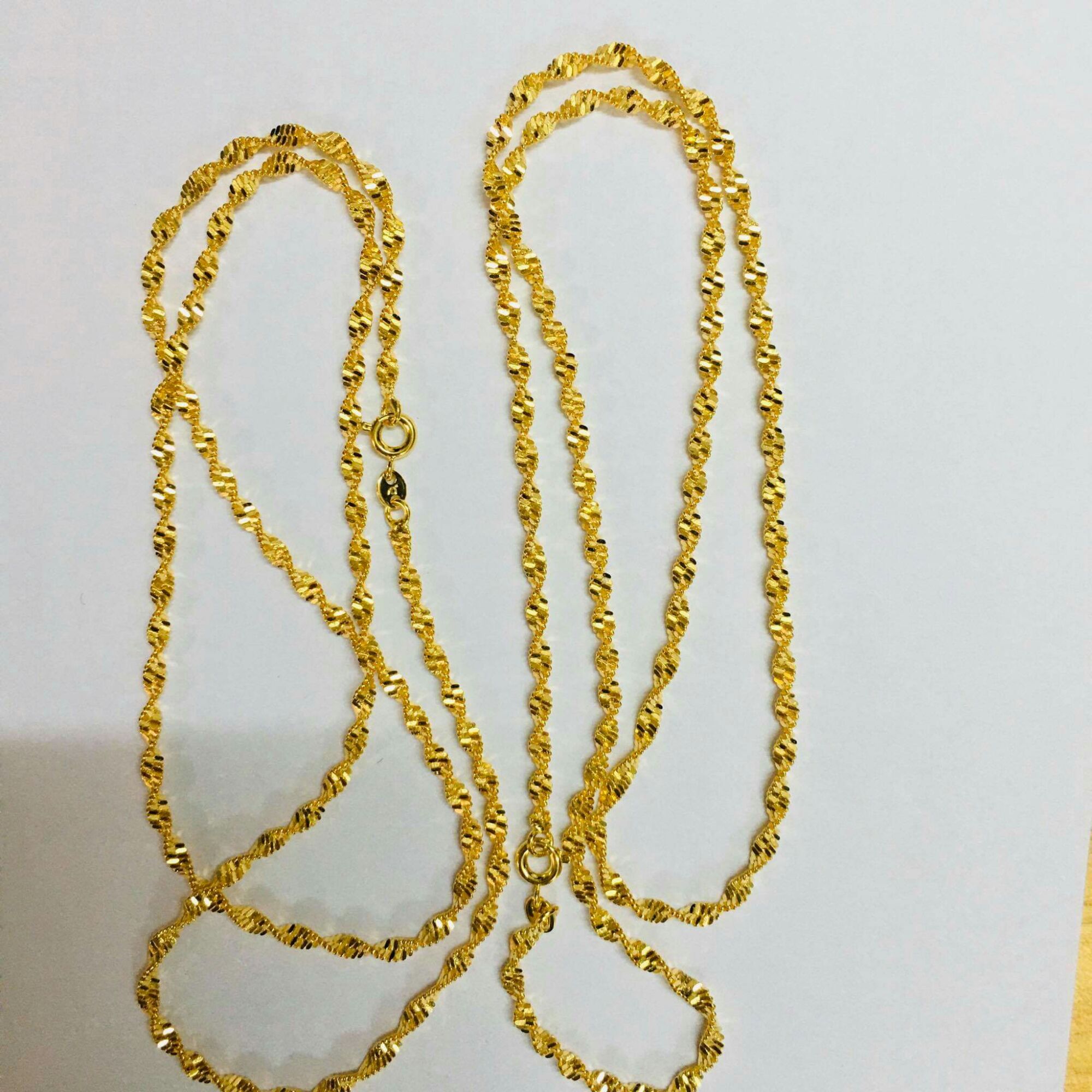 DÂY CHUYỀN KIỂU XOẮN MẠ VÀNG