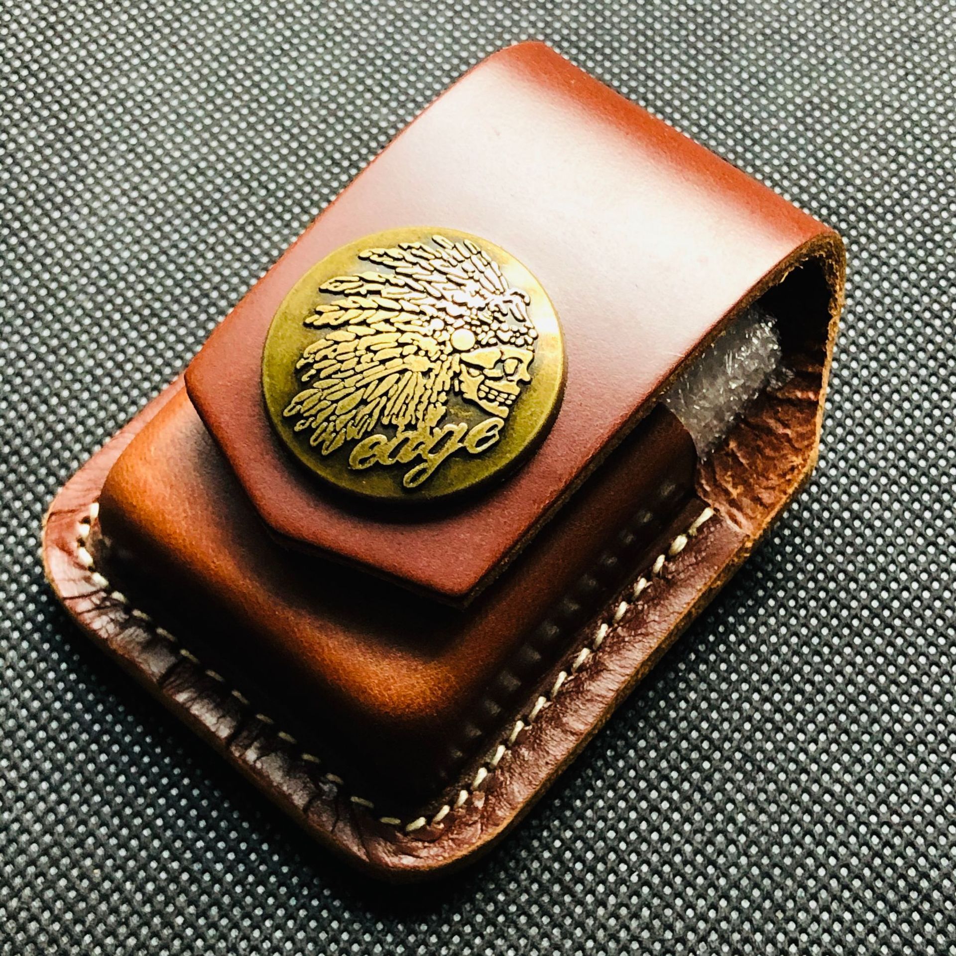 Bao Da Đựng Bật Lửa Zippo Có Nút Đồng Nổi ( Có Thể Đeo Thắt Lưng )
