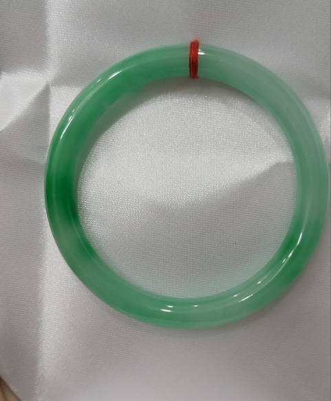 [HCM]Vòng ngọc cẩm thạch đá A đẹp y hình ( shop đủ size khách được tư vấn kĩ )